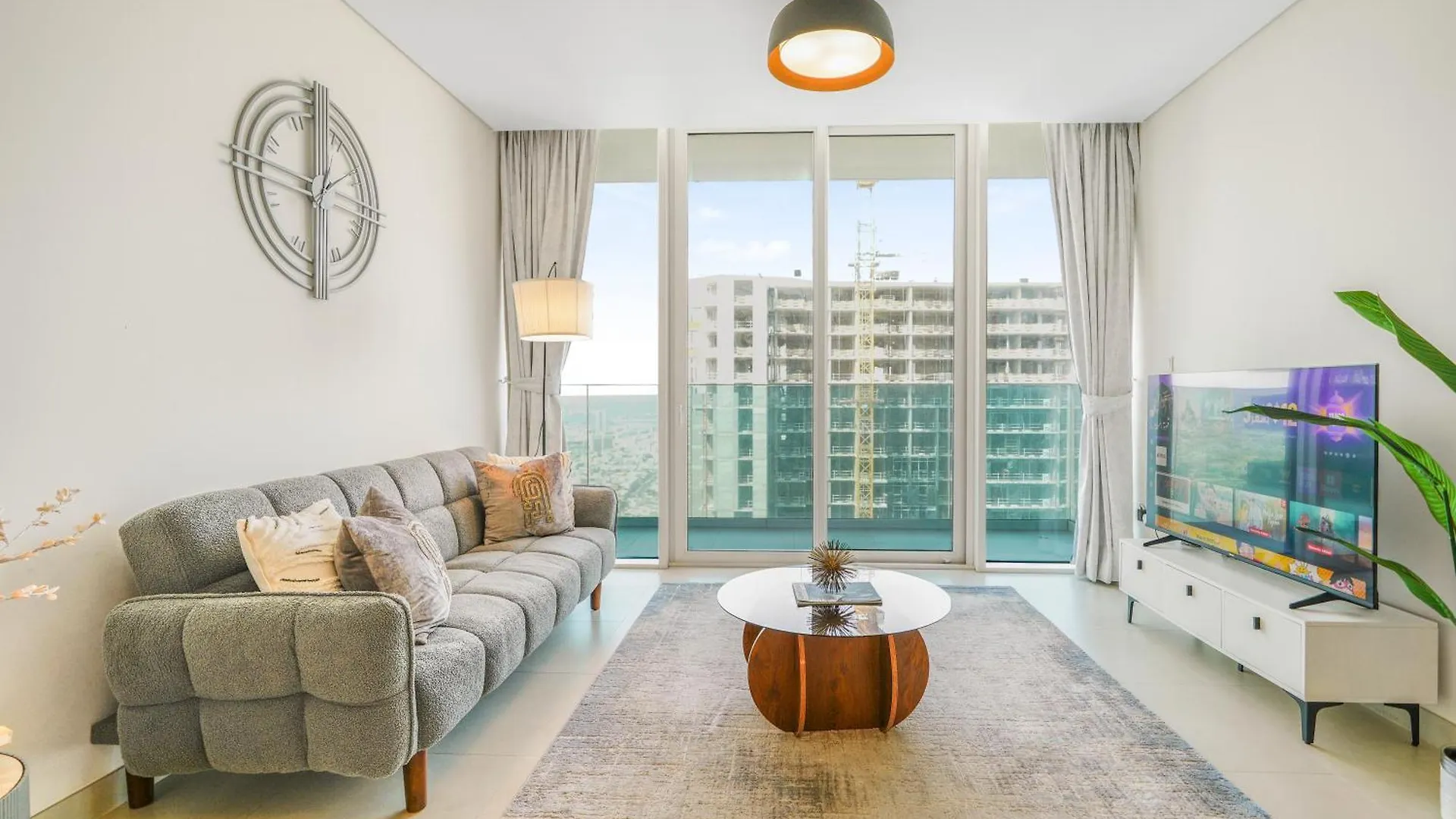Sea View Apartment Located On The 39Th Floor With Rooftop Pool Close To World Trade Centre Dubai
